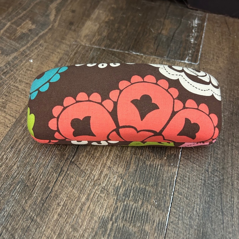 Vera Bradley Hard Eyeglass Case Lola Floral Brown Coral Large Sunglass Clamshell